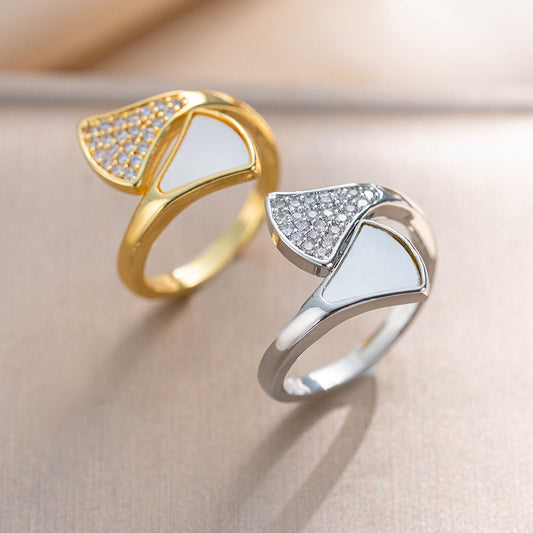 New Korean Version Small Skirt Scalloped Stone Inlaid White Shell Ring Internet Fashion Star with The Same Muse Fan Series