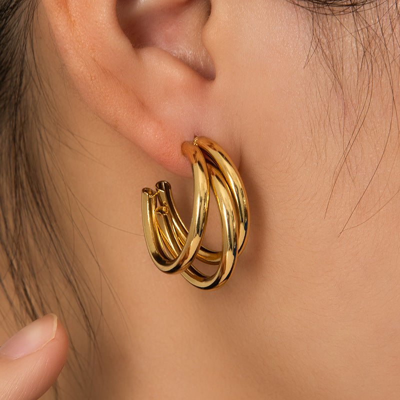 Exaggerated Titanium Steel Round Earrings Gold 18K Gold Light Luxury Earrings Fashion High Sense Love Earrings