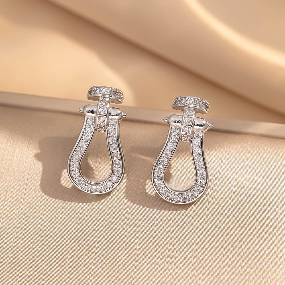 [Set] European and American Popular Horseshoe Buckle Necklace Women's Versatile Micro-inlaid Niche Light Luxury Heavy Industry Collarbone Chain Batch