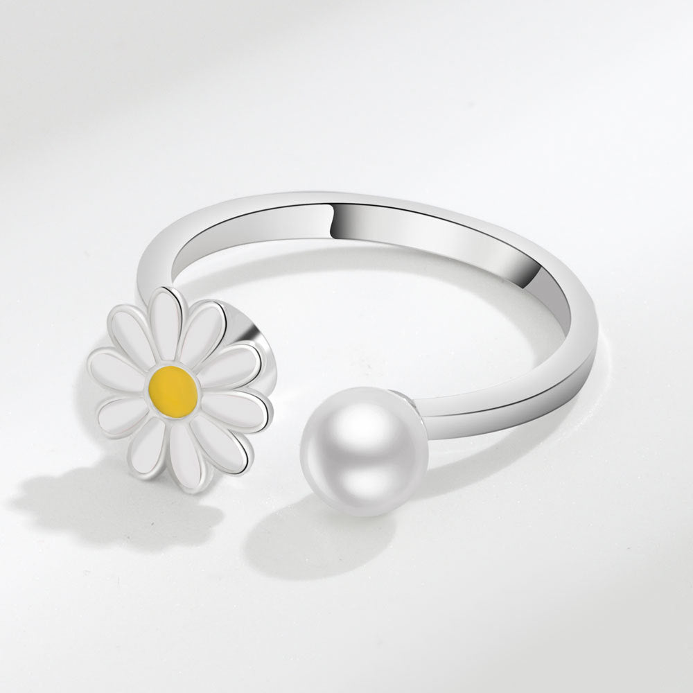 Popular Small Daisy Rotating Ring Female Design Sense Small Daisy Flower Pearl Ring Creative Dripping Jewelry Female