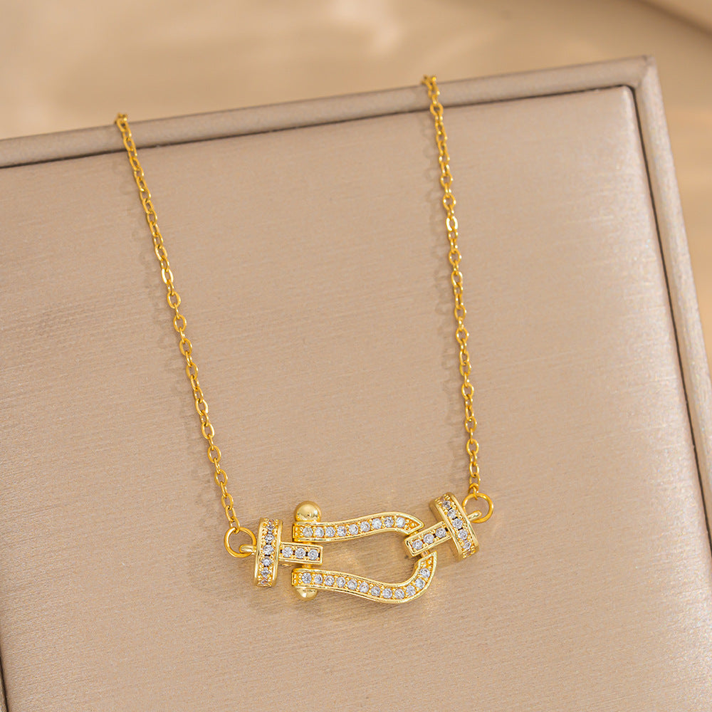 [Set] European and American Popular Horseshoe Buckle Necklace Women's Versatile Micro-inlaid Niche Light Luxury Heavy Industry Collarbone Chain Batch