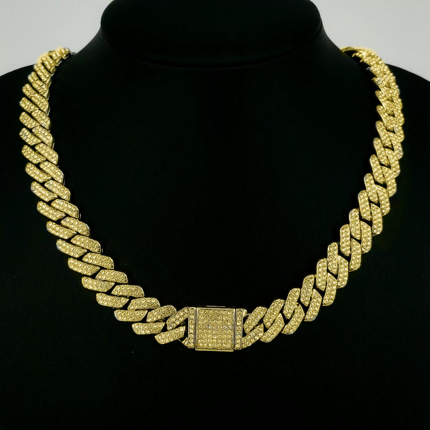 European and American Alloy Cuban Chain Full Diamond High Quality 14mm Rhombus Full Diamond Men's Hip Hop Wind Necklace