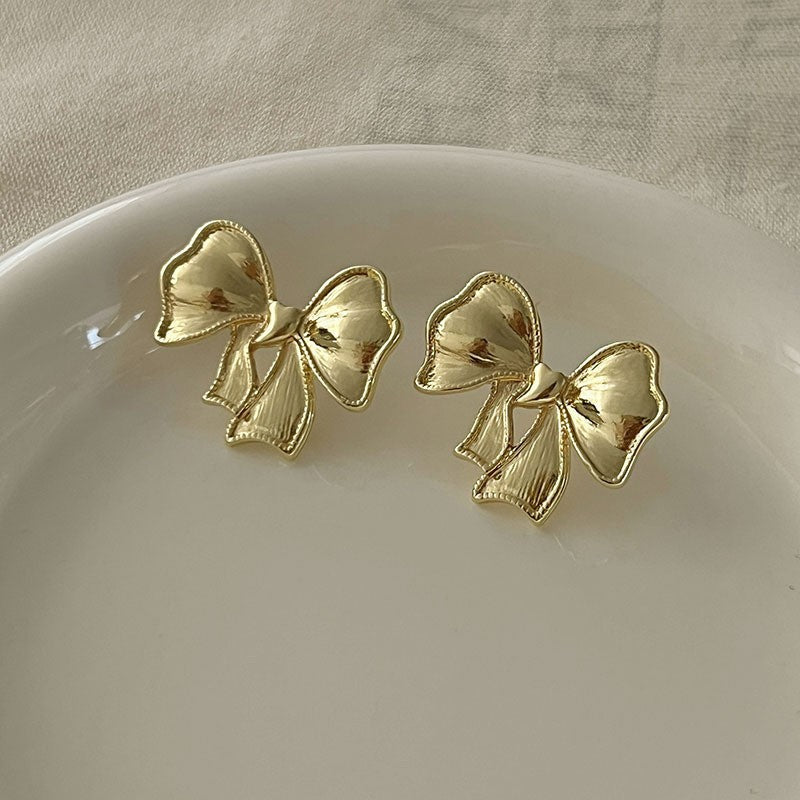 Retro Hong Kong Style Temperament Stud Earrings Female Explosion Internet Celebrity Niche High Sense Gold Earrings