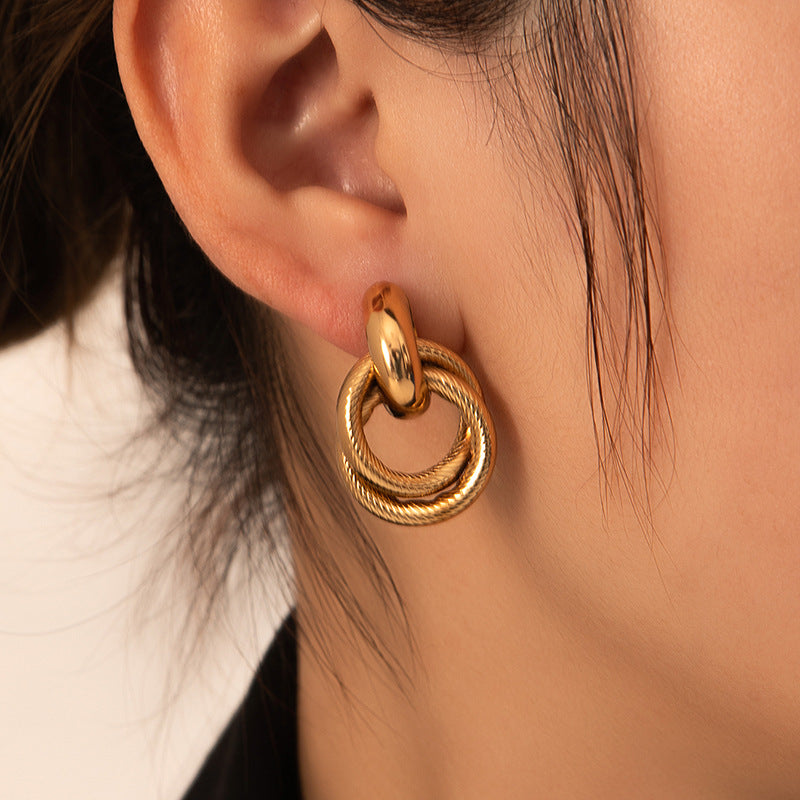Exaggerated Titanium Steel Round Earrings Gold 18K Gold Light Luxury Earrings Fashion High Sense Love Earrings