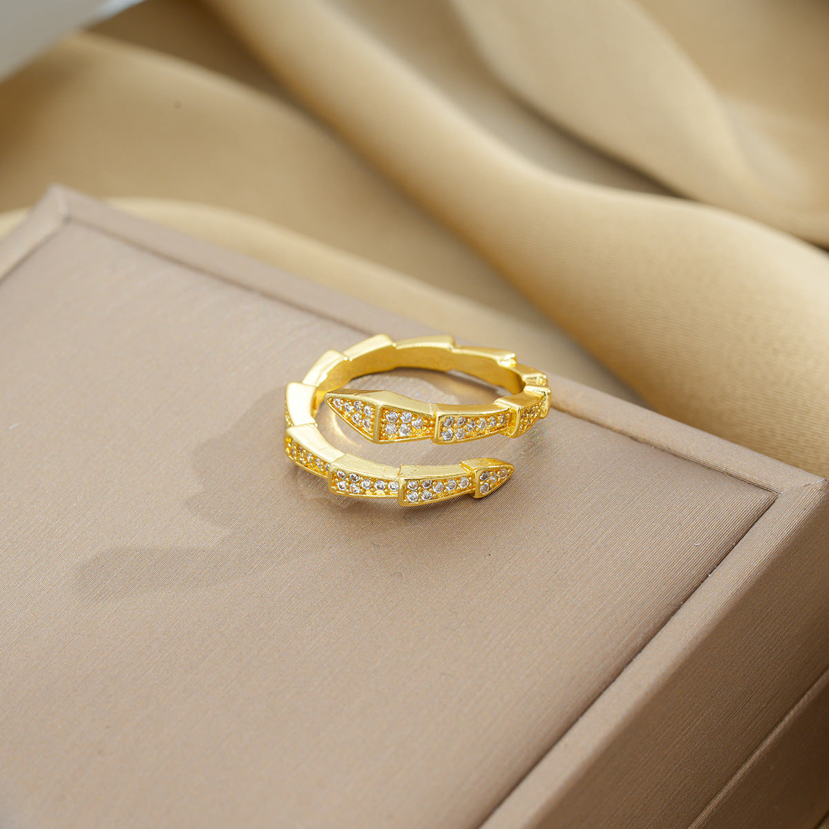 European and American Fashion Retro Niche Light Luxury High Sense Personalized Opening Ring Fashion Jewelry Factory Direct Sales