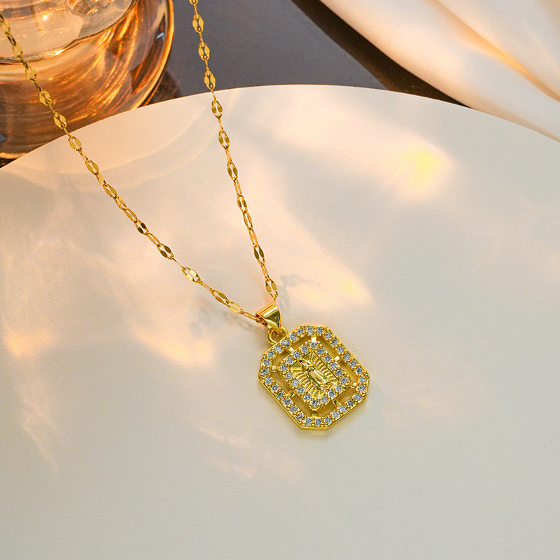 European and American Hot-selling Women's Zircon Maria Love Pendant Necklace Star Collarbone Chain