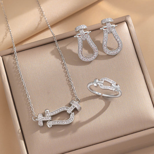 [Set] European and American Popular Horseshoe Buckle Necklace Women's Versatile Micro-inlaid Niche Light Luxury Heavy Industry Collarbone Chain Batch