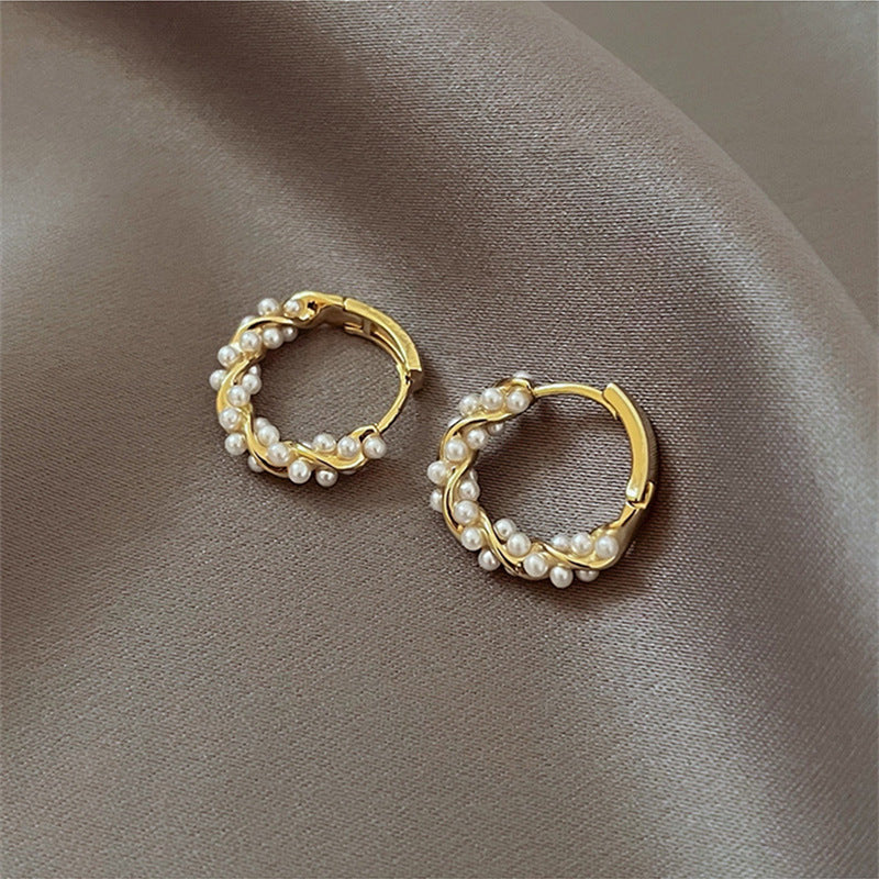 Light Luxury Temperament Circle Pearl Earrings 2025 New Trendy Earrings Women's Ear Buckles Niche Design Earrings