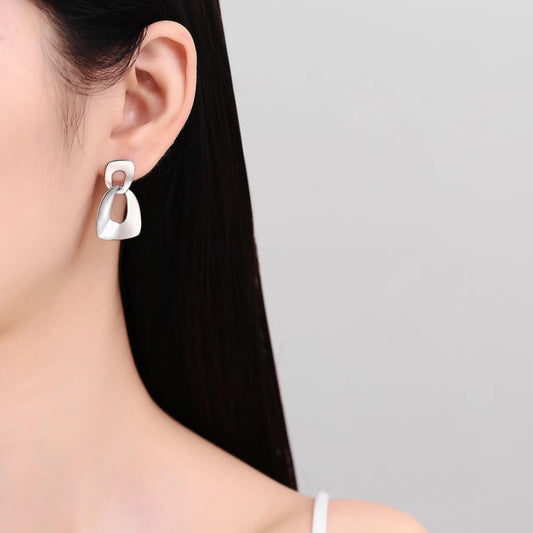European and American Fashion Metal 22K Gold Personalized Earrings Female Trendy Style Female Internet Celebrities with The Same Temperament Earrings Jewelry