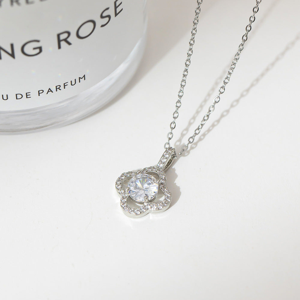 Summer Silver Titanium Steel Non-fading Necklace Women's Fashion Light Luxury Pendant Girls Necklace