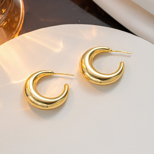 Simple retro smooth titanium steel circle earrings temperament light luxury high sense cold wind fashion foreign style stud earrings
