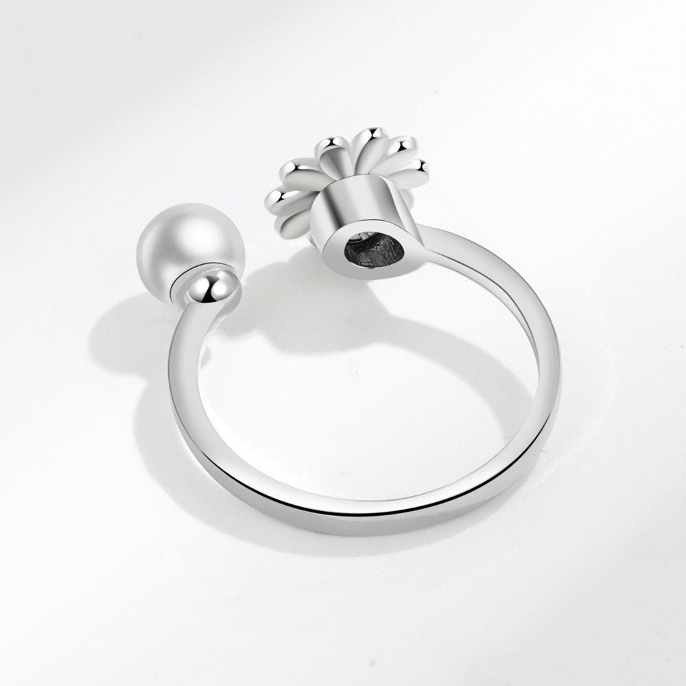 Popular Small Daisy Rotating Ring Female Design Sense Small Daisy Flower Pearl Ring Creative Dripping Jewelry Female