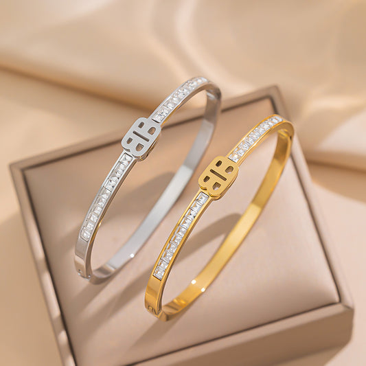 European and American Fashion BB Letter Bracelet Women's New Trendy Titanium Steel Bracelet Non-fading Light Luxury Niche Hand Jewelry Manufacturers