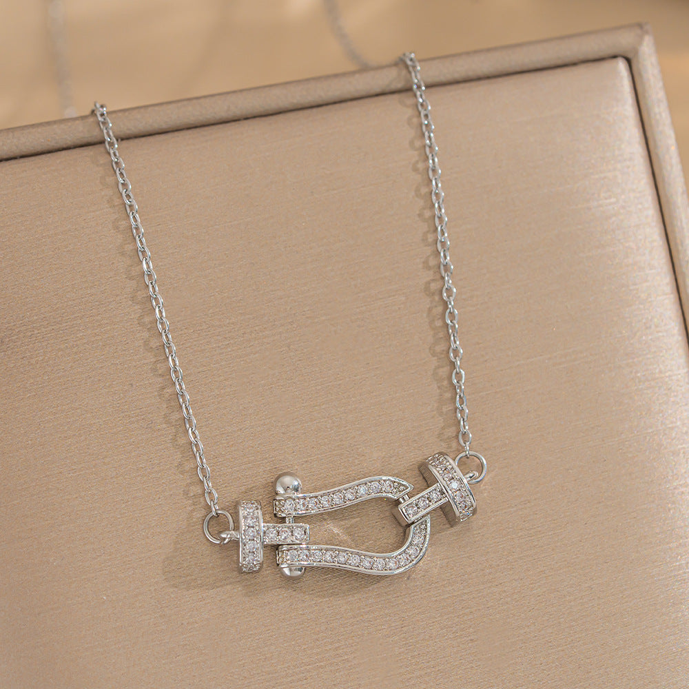 [Set] European and American Popular Horseshoe Buckle Necklace Women's Versatile Micro-inlaid Niche Light Luxury Heavy Industry Collarbone Chain Batch