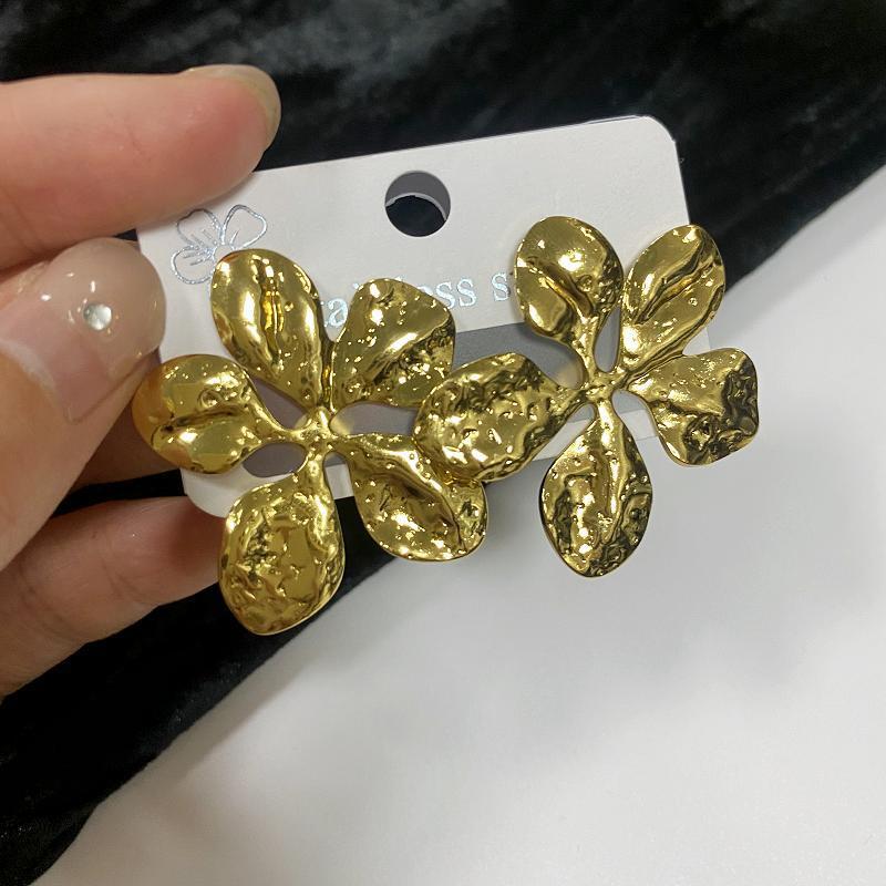 European and American Fashion Retro Stainless Steel Stud Earrings Five-leaf Hammer Pattern Large Earrings Women's Earrings