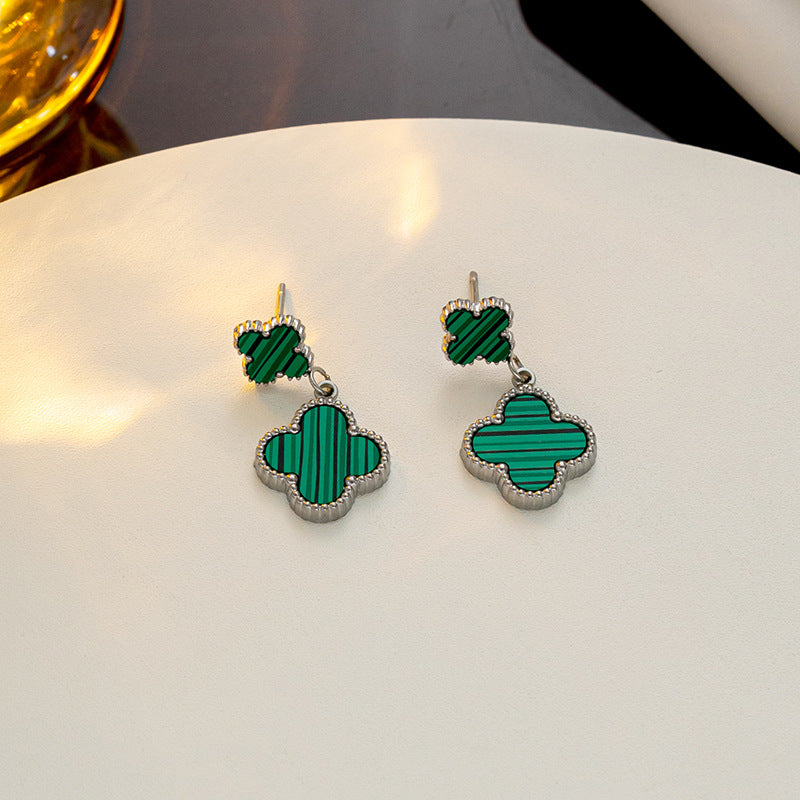 Lucky four-leaf flower fringed stud earrings Internet celebrity explosion versatile earrings exquisite Fan family temperament high-end earrings
